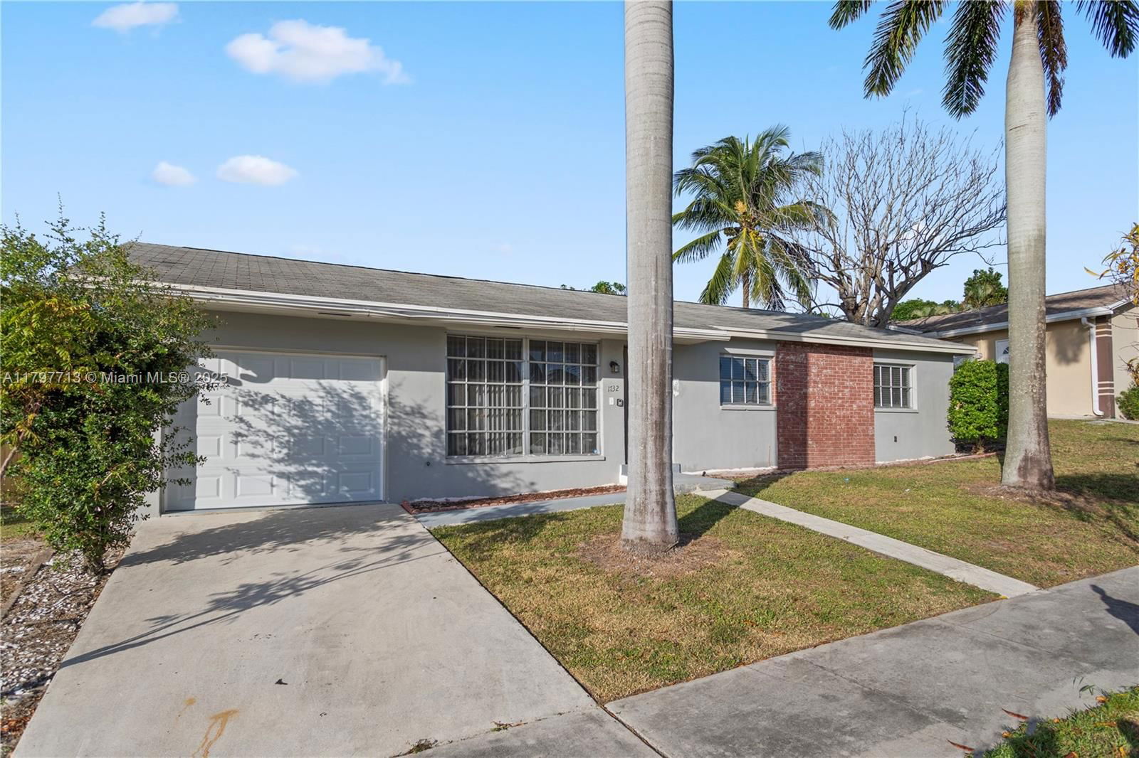 Real estate property located at 1732 16th Ave N, Palm Beach, Lake Clarke South, Lake Worth, FL