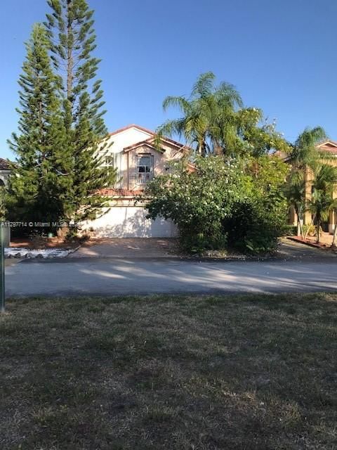 Real estate property located at 10135 156th Ave, Miami-dade, Lakeside At The Hammocks, Miami, FL