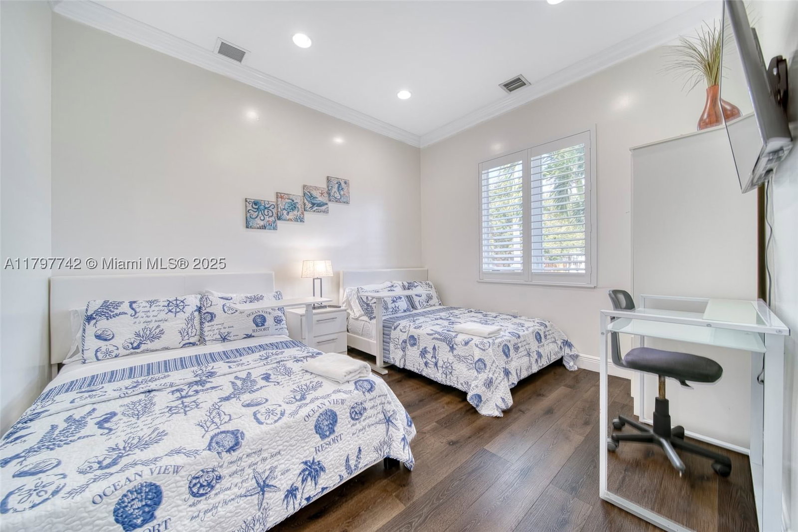 Real estate property located at 207 11th St, Broward, North Hollywood, Dania Beach, FL