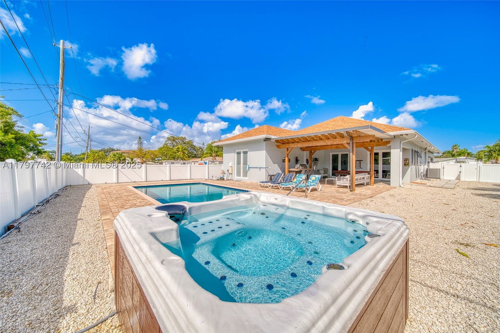 Real estate property located at 207 11th St, Broward, North Hollywood, Dania Beach, FL