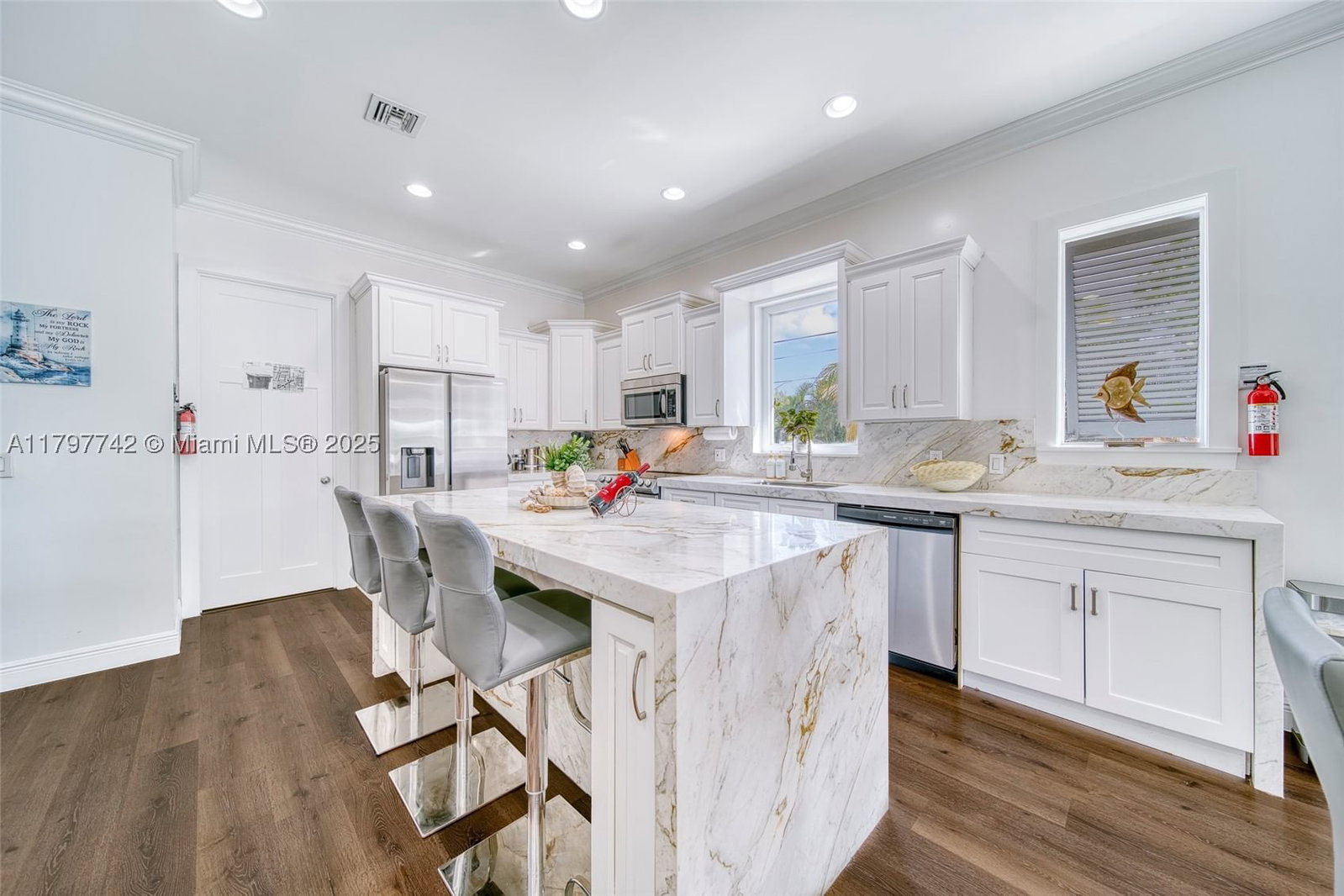 Real estate property located at 207 11th St, Broward, North Hollywood, Dania Beach, FL