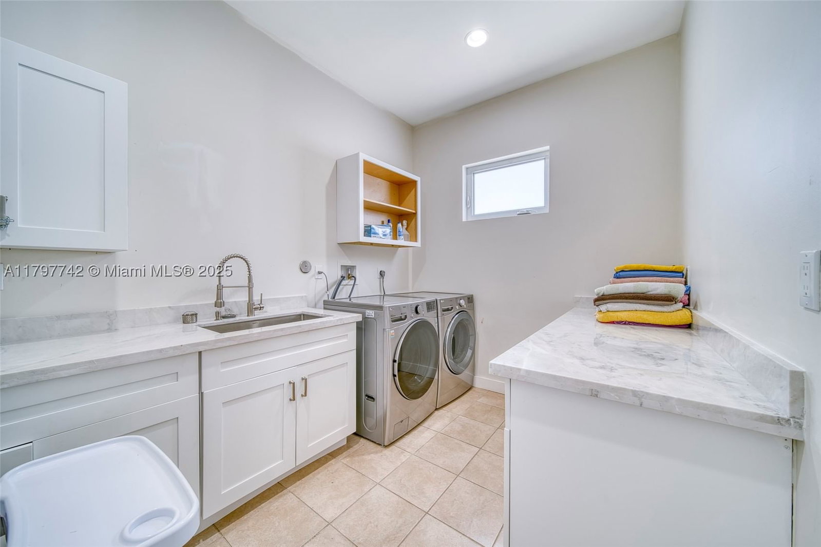 Real estate property located at 207 11th St, Broward, North Hollywood, Dania Beach, FL