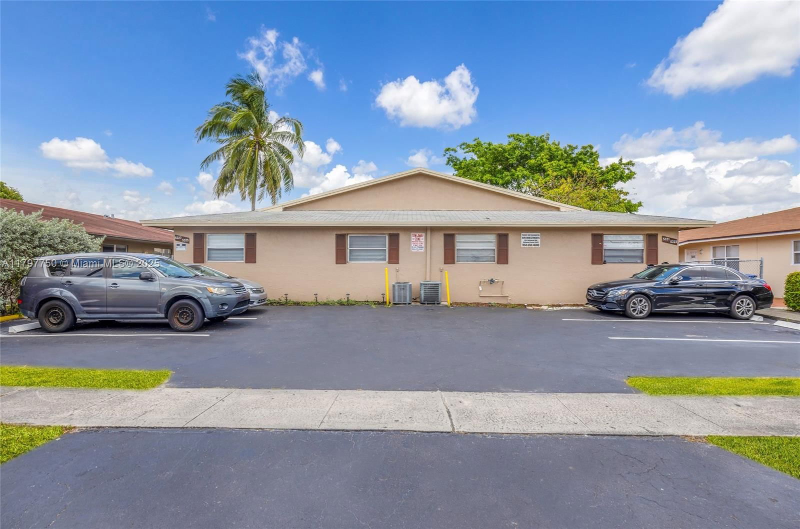 Real estate property located at 5321 22nd St, Broward, Stonebridge Estates, Lauderhill, FL