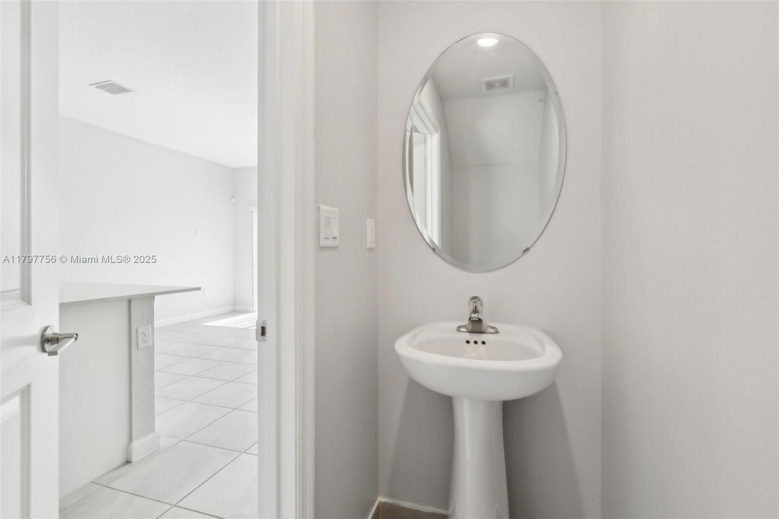 Real estate property located at 28625 132nd Ct, Miami-dade, Pine Isle, Homestead, FL