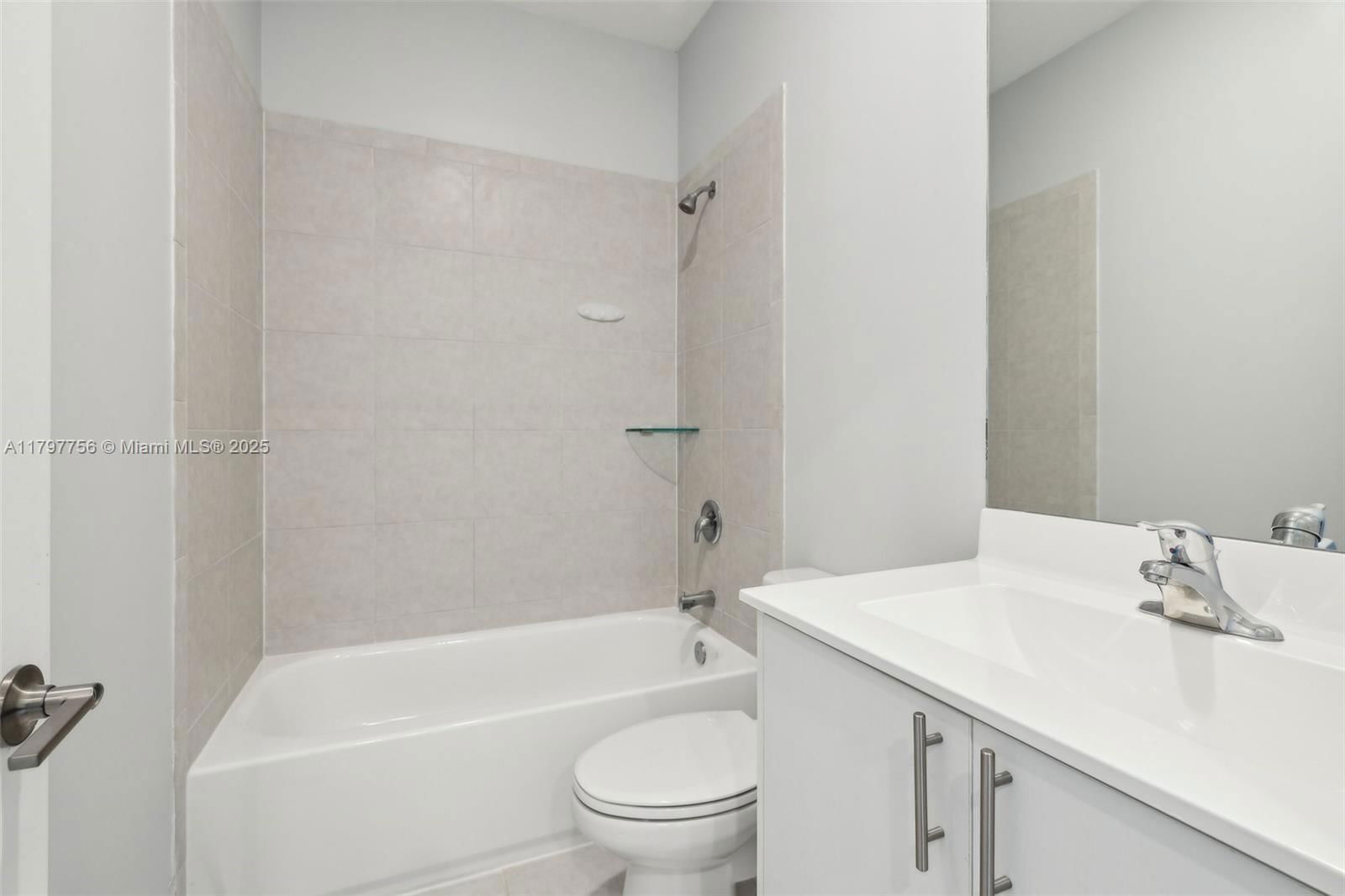 Real estate property located at 28625 132nd Ct, Miami-dade, Pine Isle, Homestead, FL