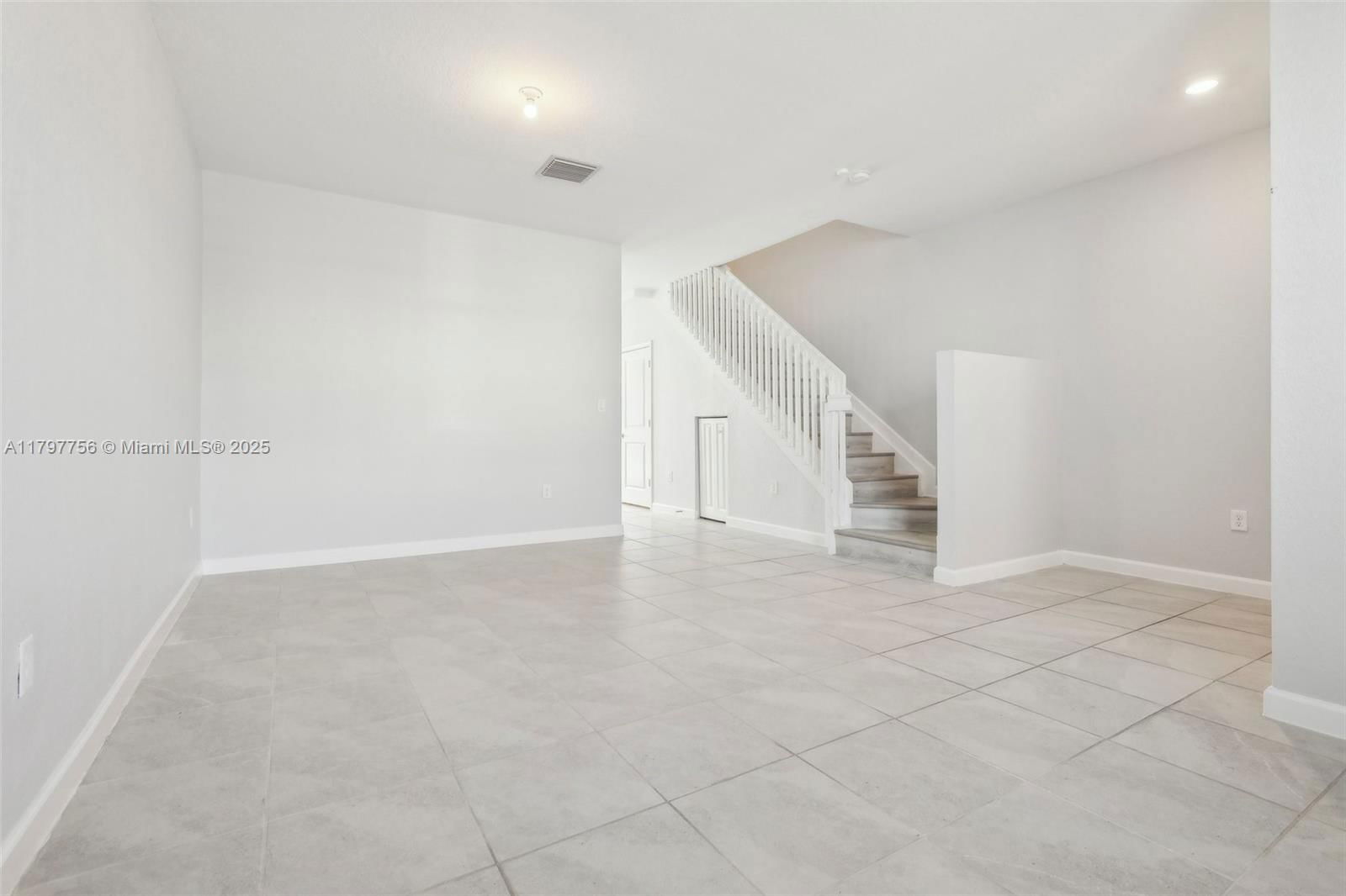 Real estate property located at 28625 132nd Ct, Miami-dade, Pine Isle, Homestead, FL