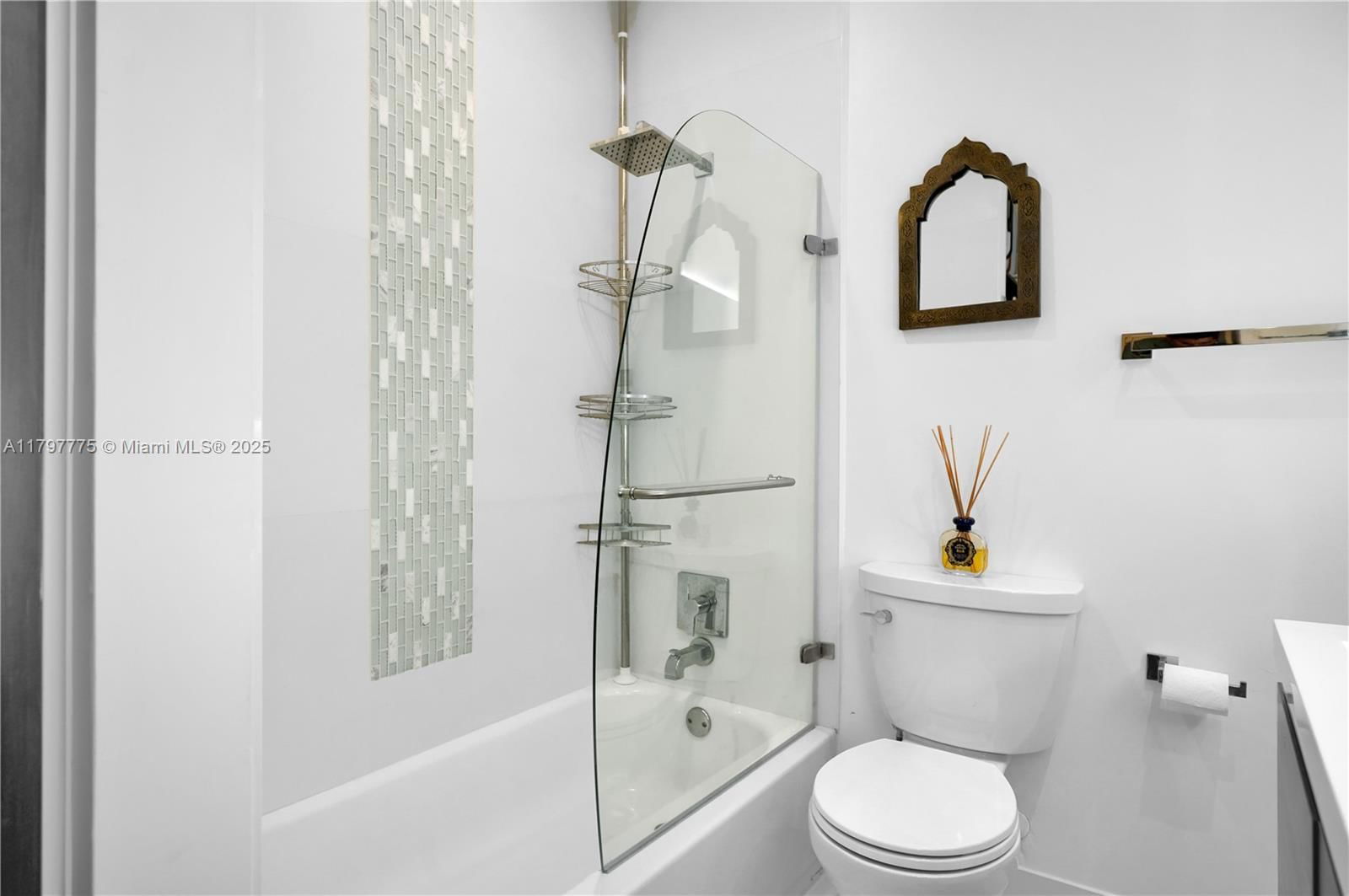 Real estate property located at 2451 Brickell Ave #4L, Miami-dade, Brickell Townhouse Condo, Miami, FL