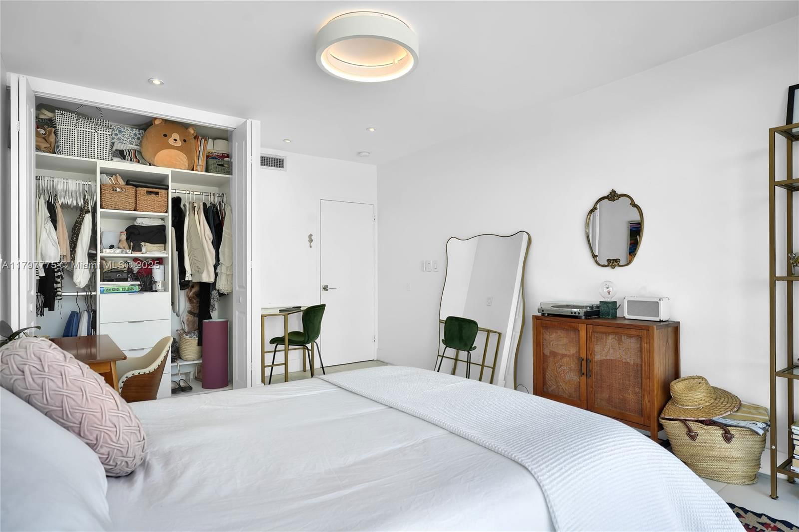 Real estate property located at 2451 Brickell Ave #4L, Miami-dade, Brickell Townhouse Condo, Miami, FL