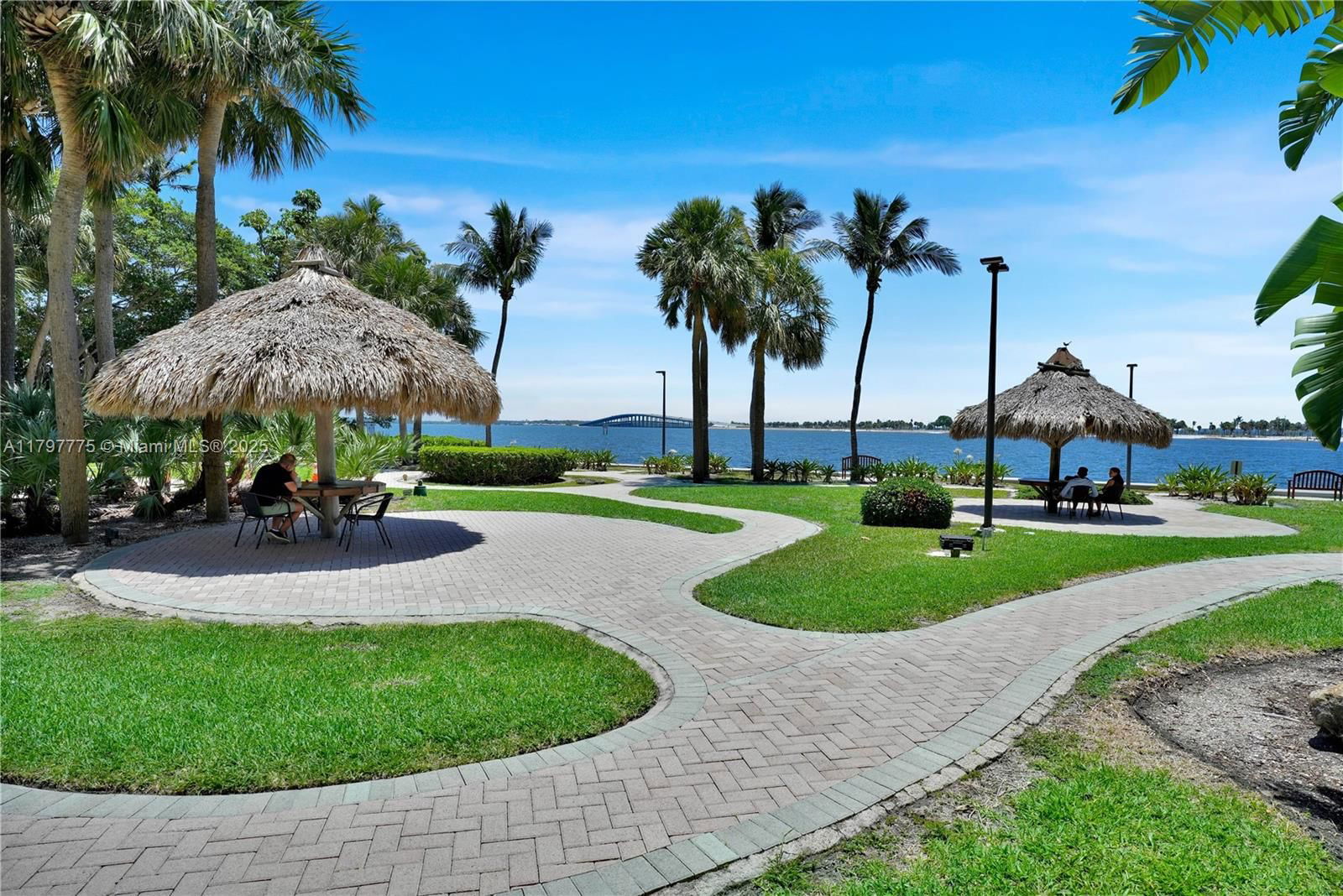 Real estate property located at 2451 Brickell Ave #4L, Miami-dade, Brickell Townhouse Condo, Miami, FL