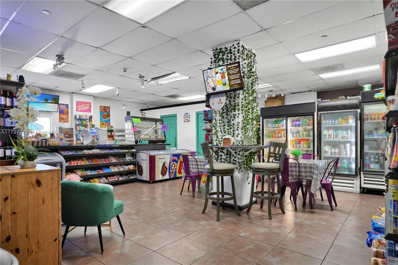 Real estate property located at 2451 Brickell Ave #4L, Miami-dade, Brickell Townhouse Condo, Miami, FL