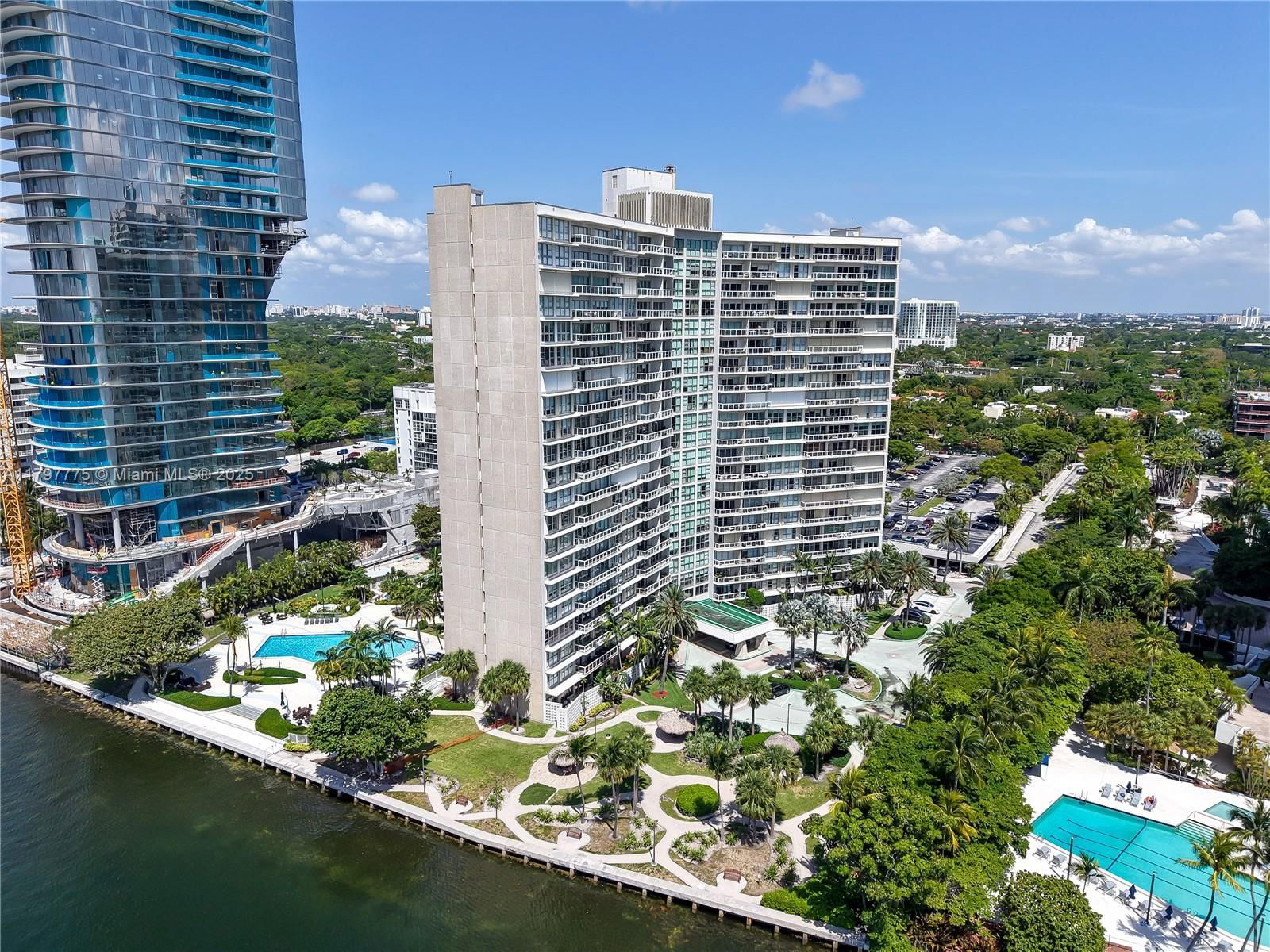 Real estate property located at 2451 Brickell Ave #4L, Miami-dade, Brickell Townhouse Condo, Miami, FL