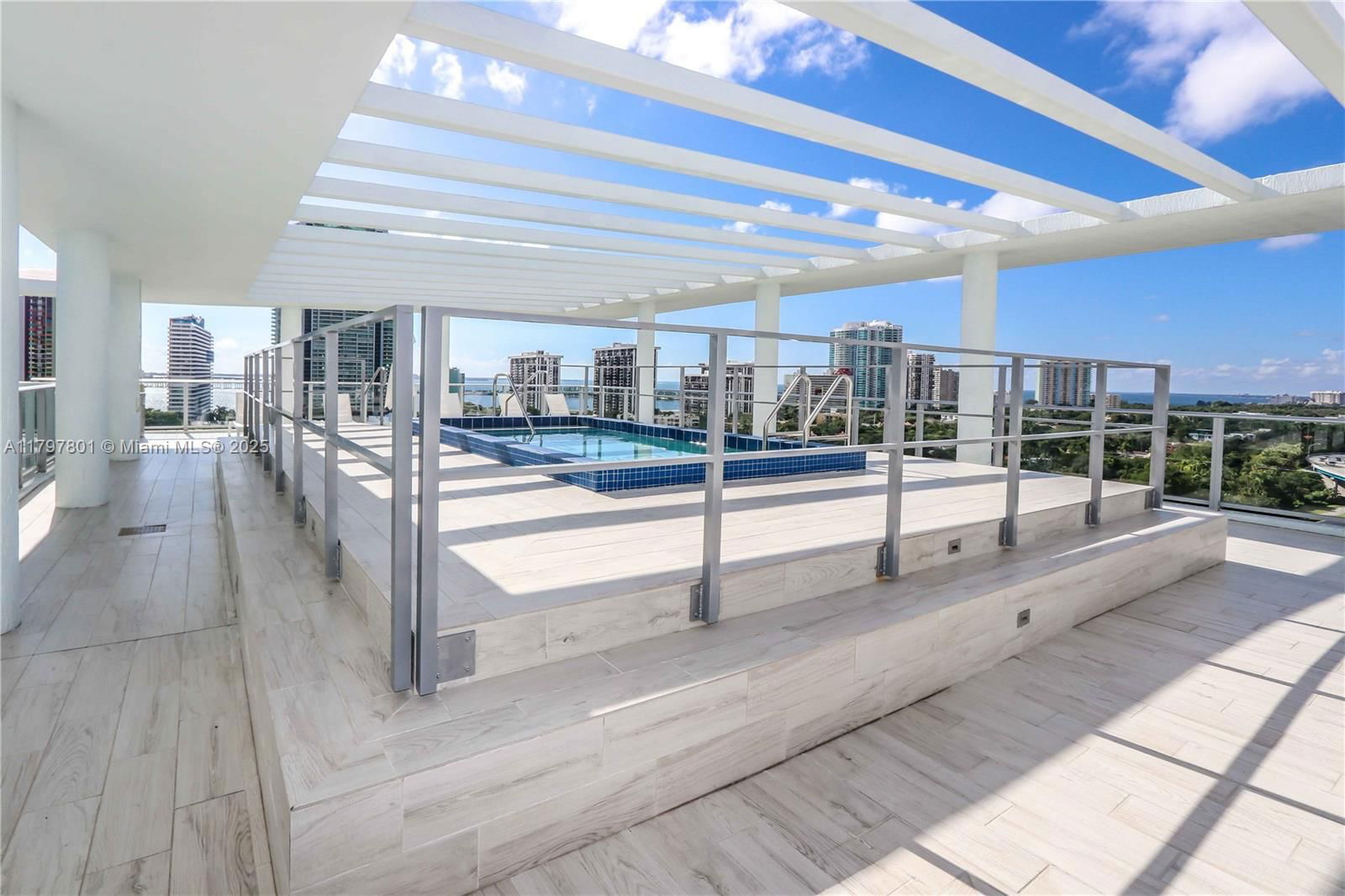 Real estate property located at 1600 1st Ave TH-07, Miami-dade, Le Parc At Brickell Condo, Miami, FL