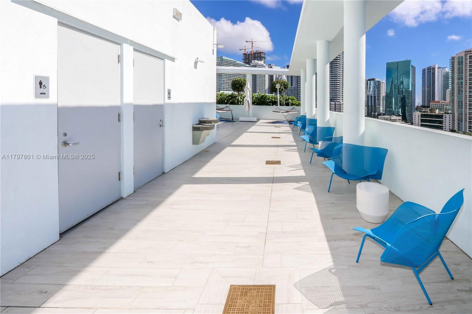 Real estate property located at 1600 1st Ave TH-07, Miami-dade, Le Parc At Brickell Condo, Miami, FL