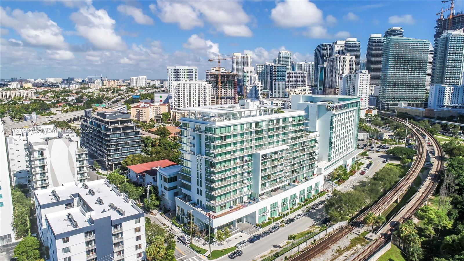 Real estate property located at 1600 1st Ave TH-07, Miami-dade, Le Parc At Brickell Condo, Miami, FL