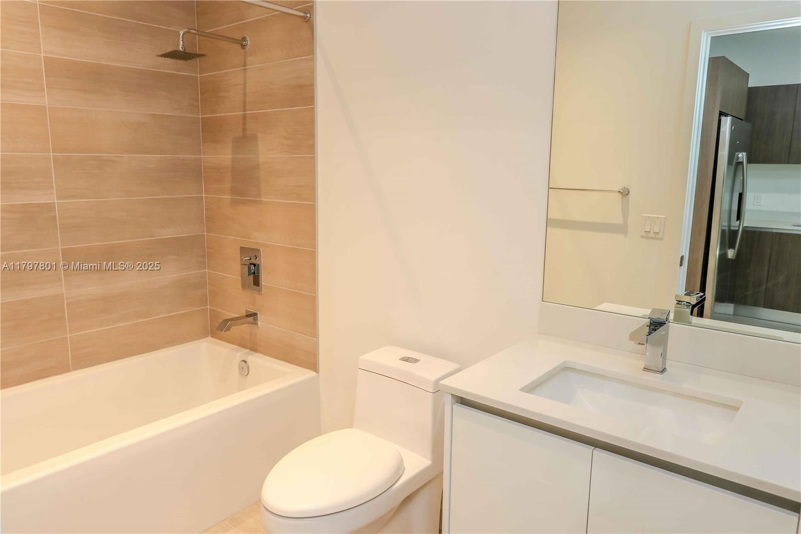 Real estate property located at 1600 1st Ave TH-07, Miami-dade, Le Parc At Brickell Condo, Miami, FL