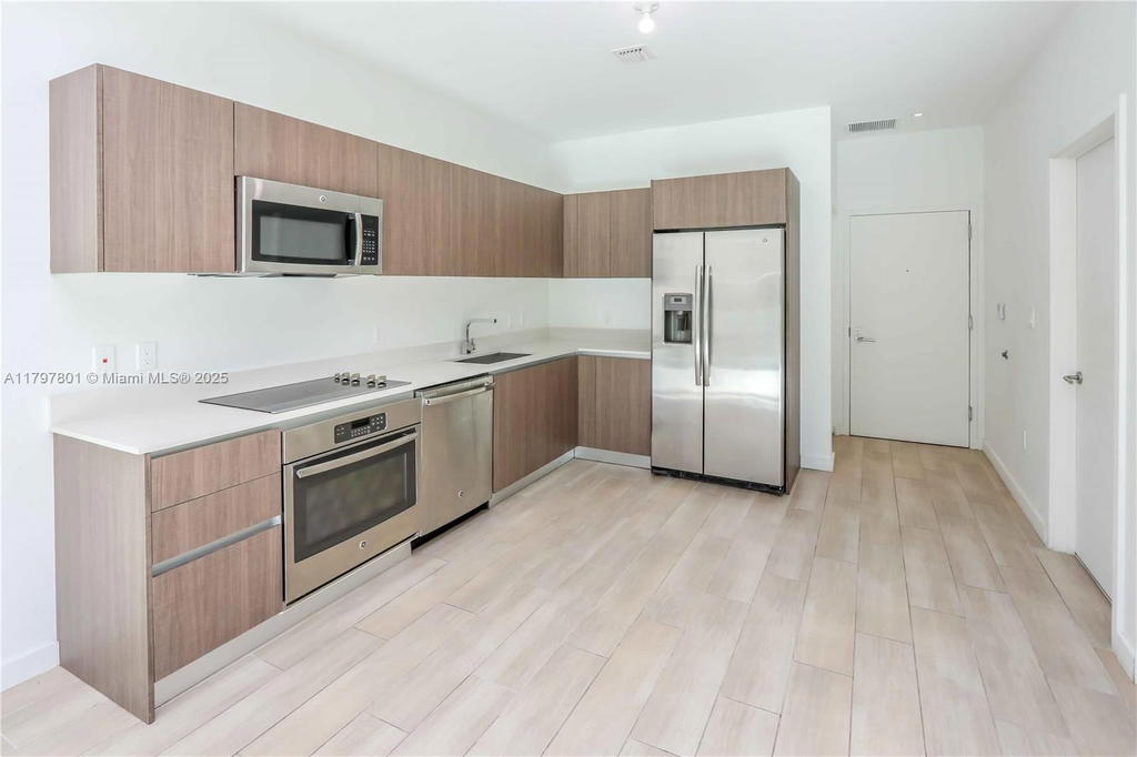Real estate property located at 1600 1st Ave TH-07, Miami-dade, Le Parc At Brickell Condo, Miami, FL