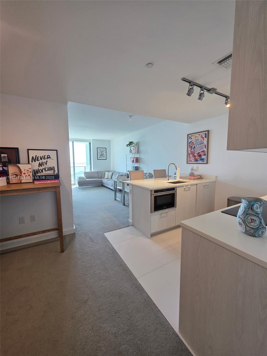 Real estate property located at 501 31st St #2802, Miami-dade, Paraiso Bayviews Condo, Miami, FL