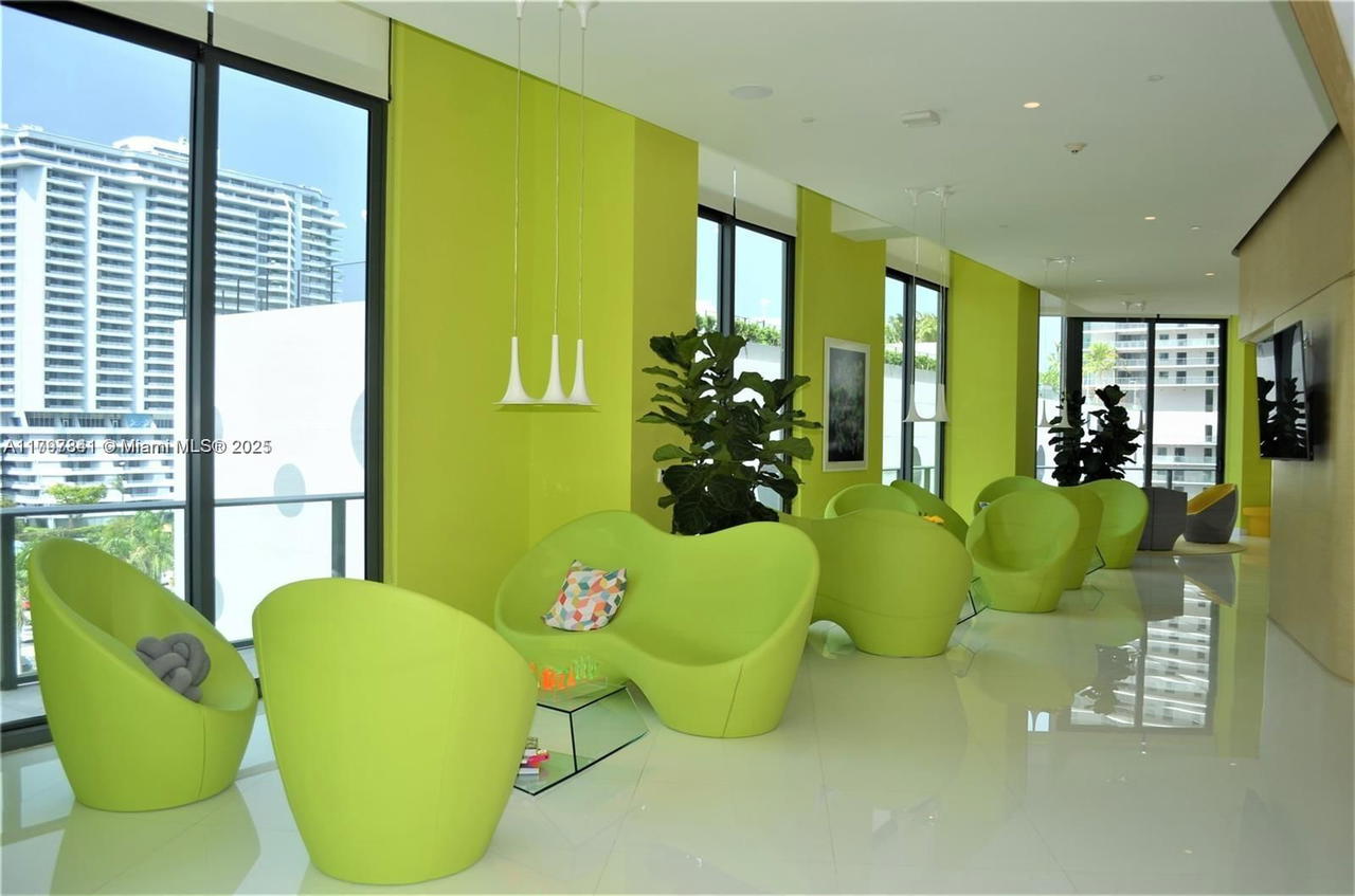 Real estate property located at 501 31st St #2802, Miami-dade, Paraiso Bayviews Condo, Miami, FL