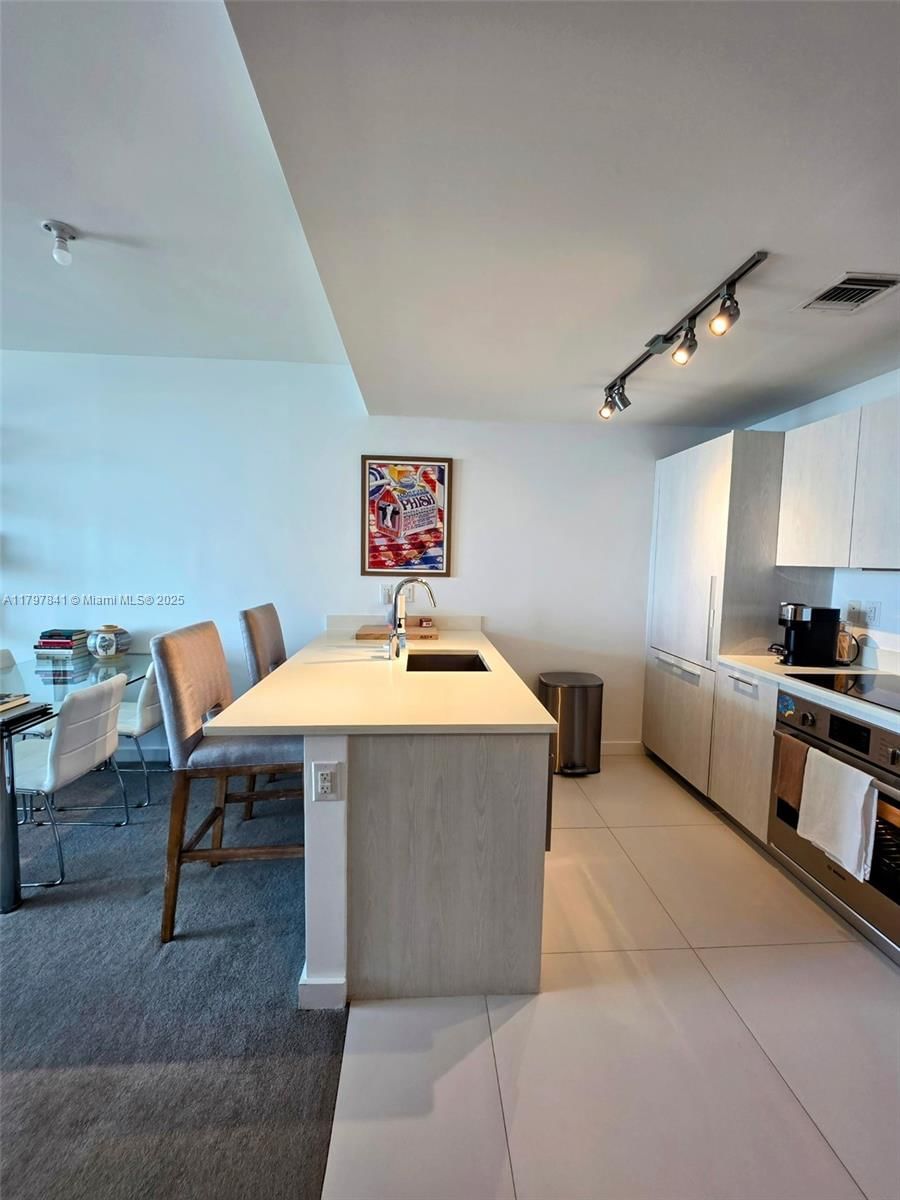 Real estate property located at 501 31st St #2802, Miami-dade, Paraiso Bayviews Condo, Miami, FL