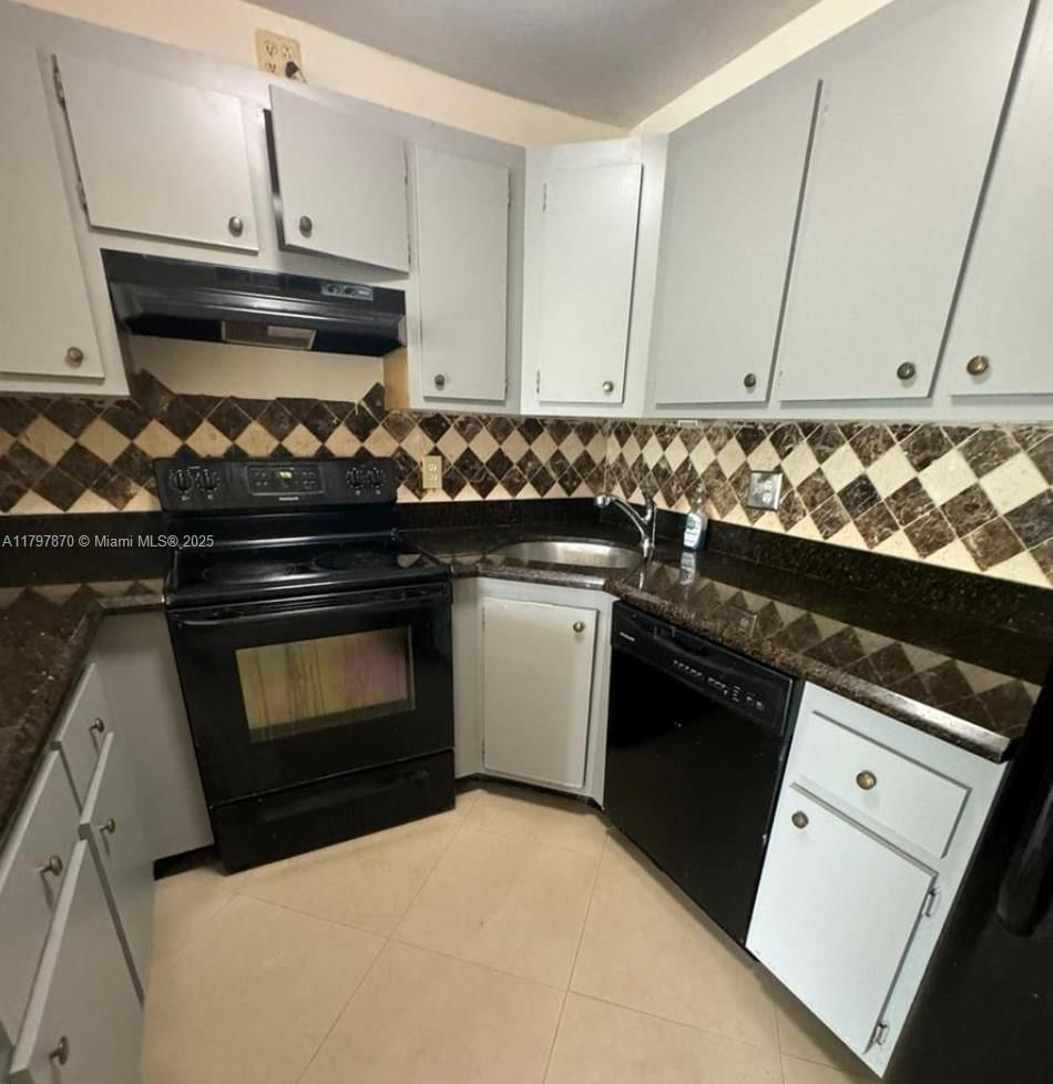 Real estate property located at 3664 Alder Dr B1, Palm Beach, Palm Club West Village 1, West Palm Beach, FL