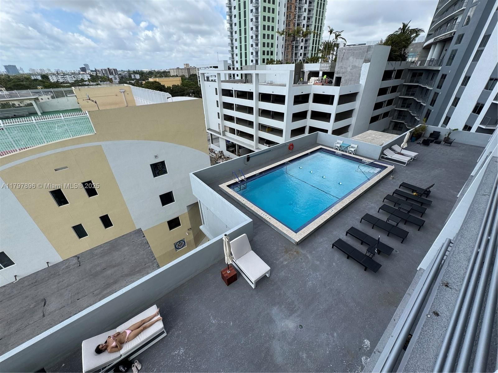 Real estate property located at 1720 Harrison St #8B1, Broward, Hollywood, FL
