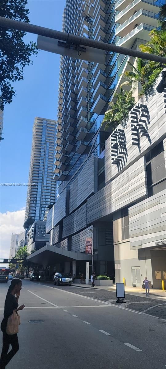 Real estate property located at 68 6th St #2110, Miami-dade, Reach Condo, Miami, FL