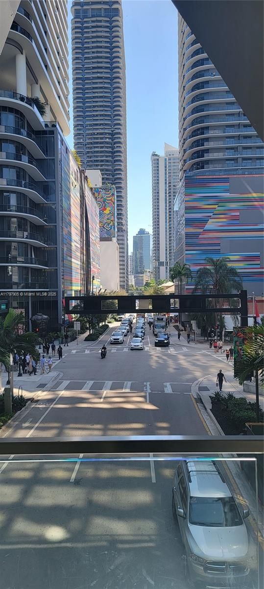 Real estate property located at 68 6th St #2110, Miami-dade, Reach Condo, Miami, FL