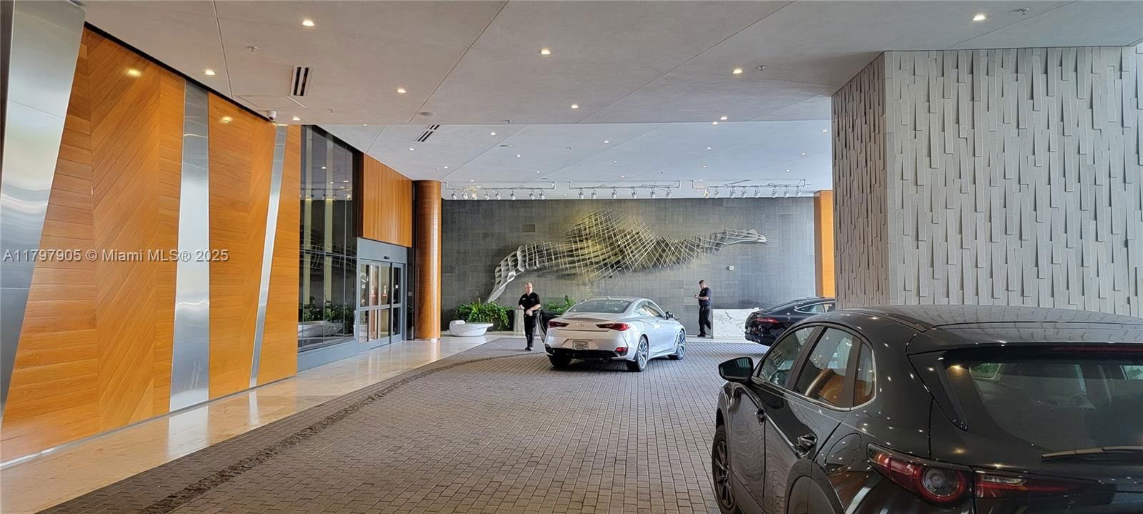 Real estate property located at 68 6th St #2110, Miami-dade, Reach Condo, Miami, FL