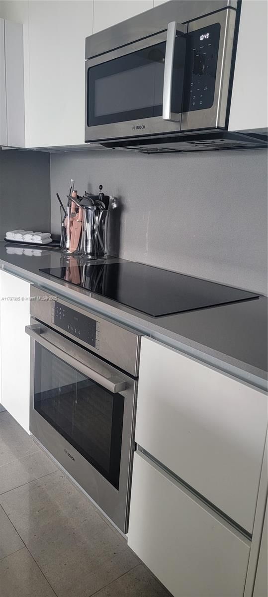 Real estate property located at 68 6th St #2110, Miami-dade, Reach Condo, Miami, FL