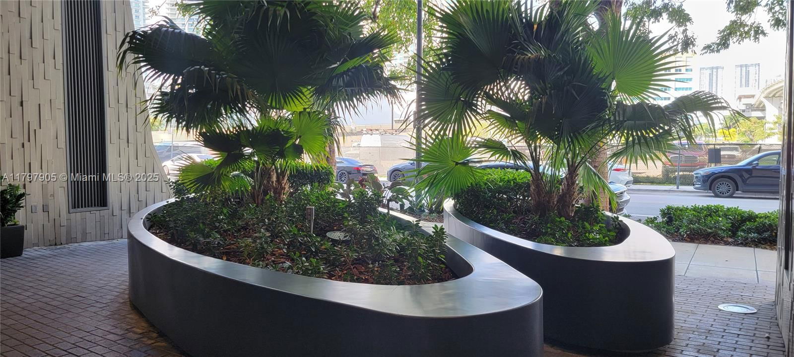 Real estate property located at 68 6th St #2110, Miami-dade, Reach Condo, Miami, FL