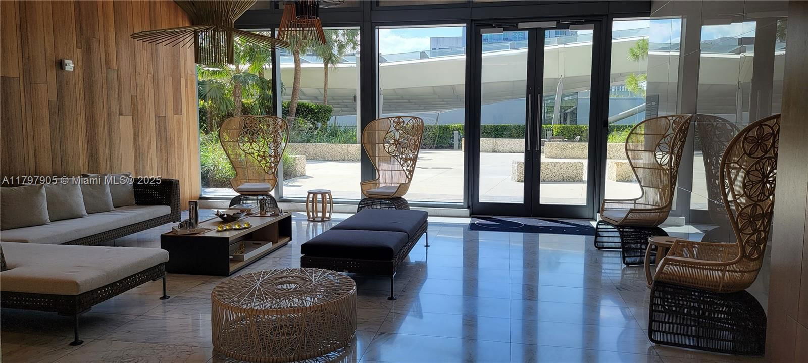 Real estate property located at 68 6th St #2110, Miami-dade, Reach Condo, Miami, FL