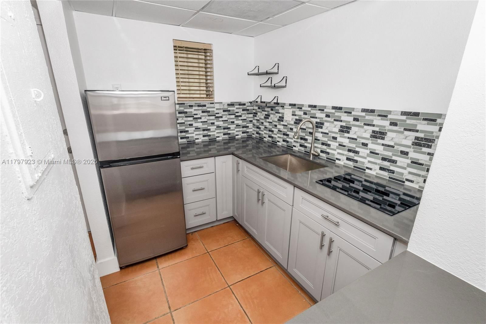 Real estate property located at 4747 Collins Ave PH04, Miami-dade, Mimosa Condo, Miami Beach, FL