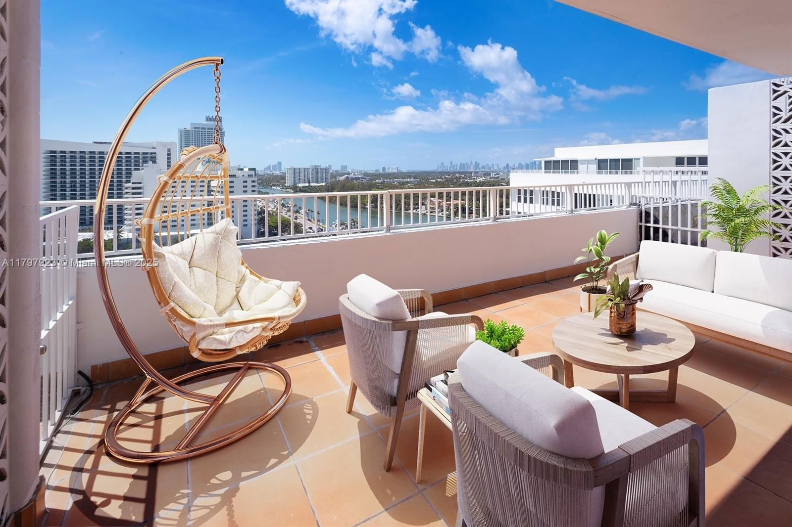 Real estate property located at 4747 Collins Ave PH04, Miami-dade, Mimosa Condo, Miami Beach, FL