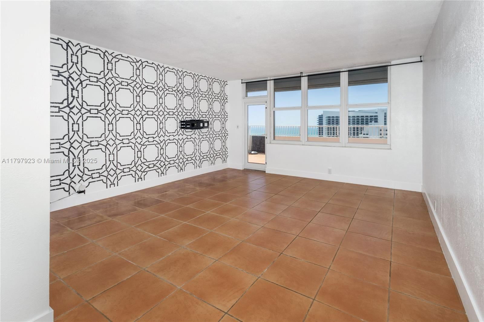 Real estate property located at 4747 Collins Ave PH04, Miami-dade, Mimosa Condo, Miami Beach, FL