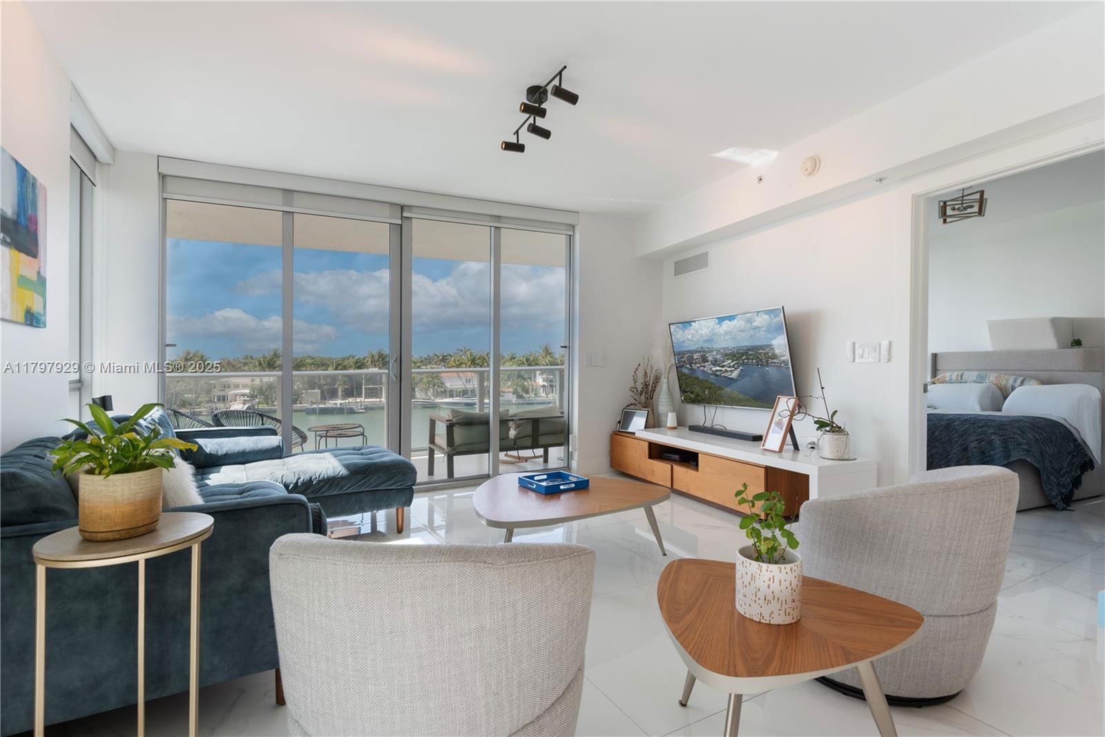 Real estate property located at 6620 Indian Creek Dr #408, Miami-dade, Amd Pl Of 2nd Ocean Front, Miami Beach, FL