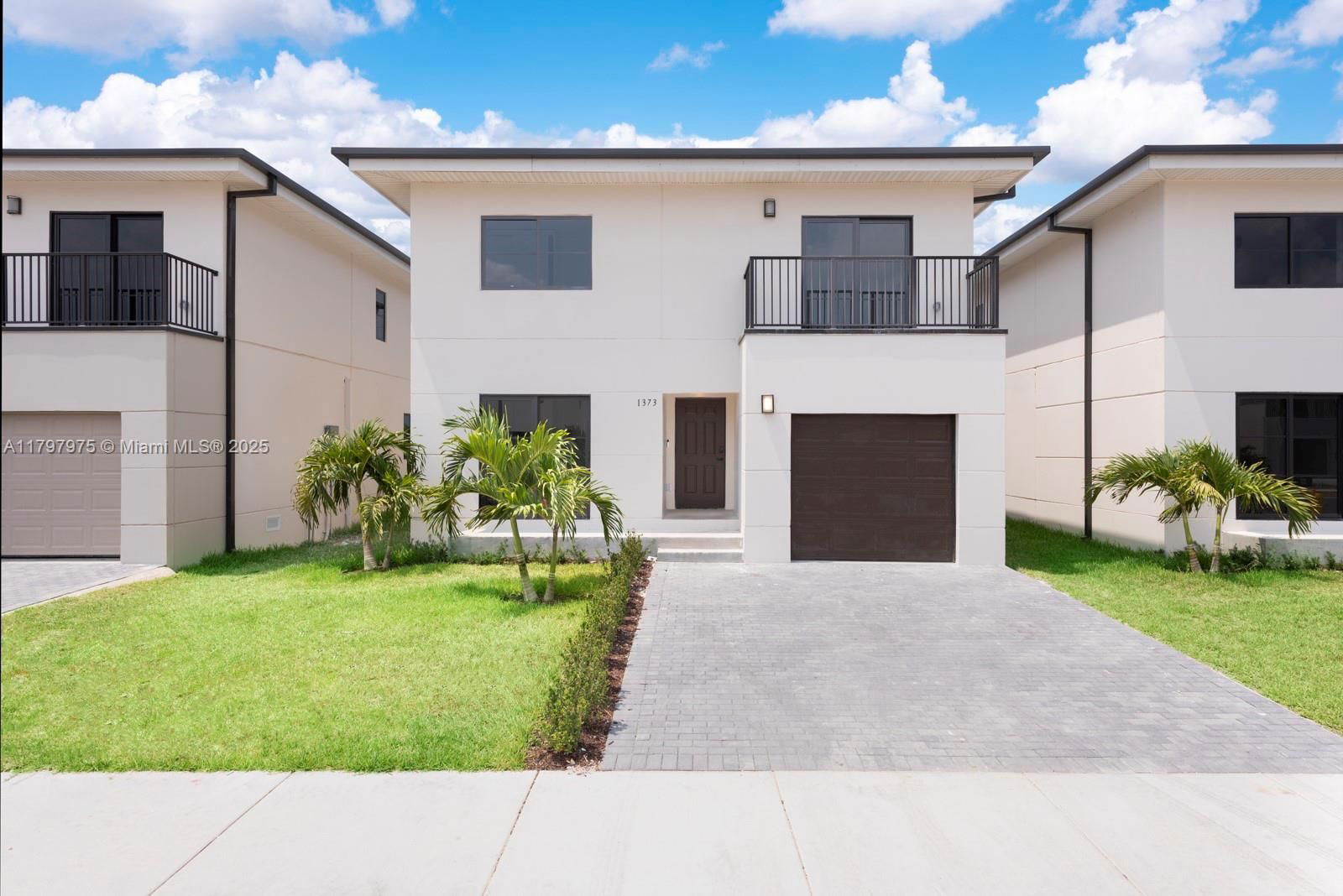 Real estate property located at 1343 1 ST, Miami-dade, On Alba Onx Homes, Florida City, FL