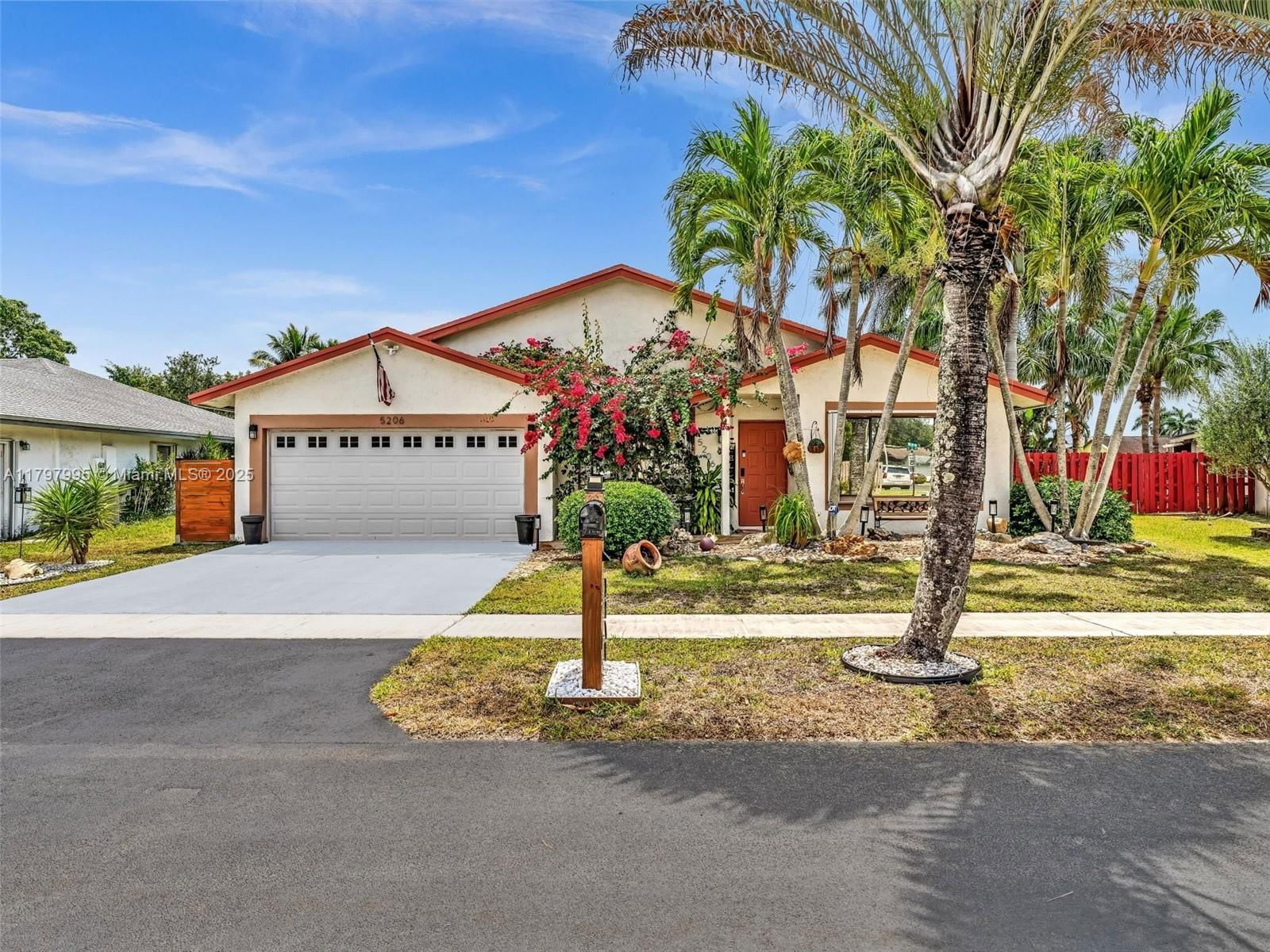 Real estate property located at 5206 99th Ave, Broward, Parkwood Homes Three, Sunrise, FL