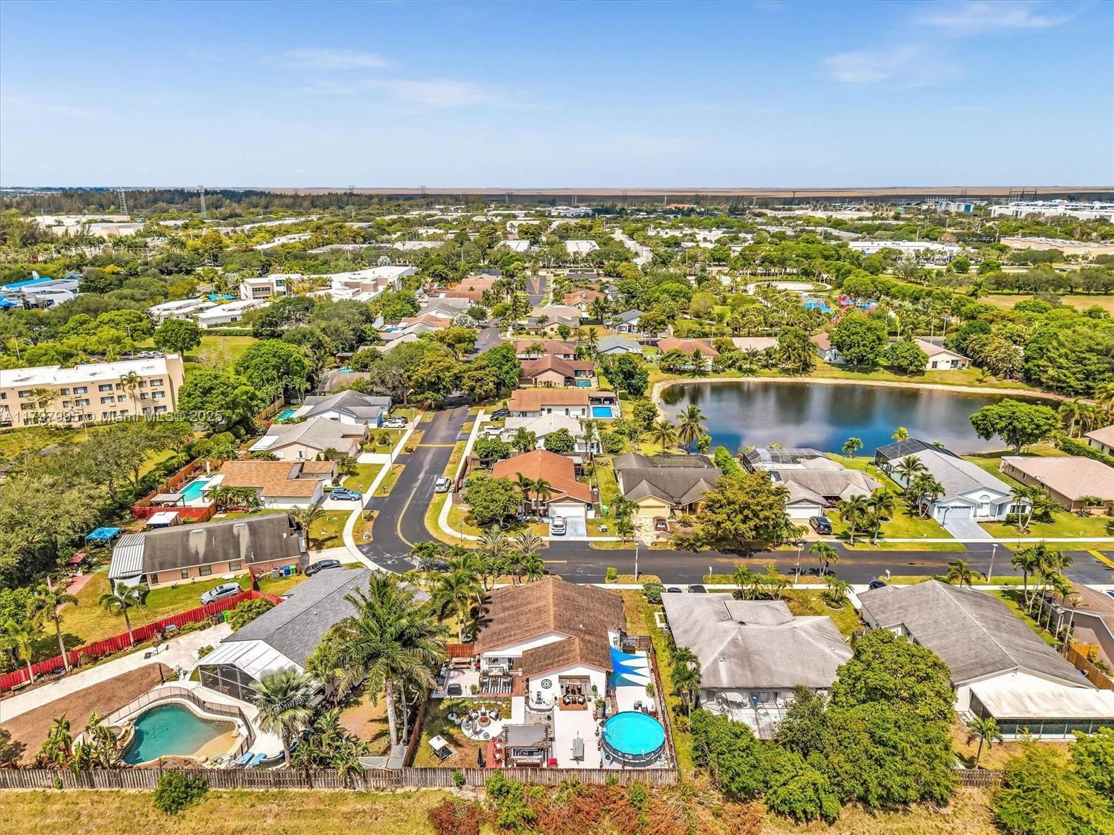 Real estate property located at 5206 99th Ave, Broward, Parkwood Homes Three, Sunrise, FL