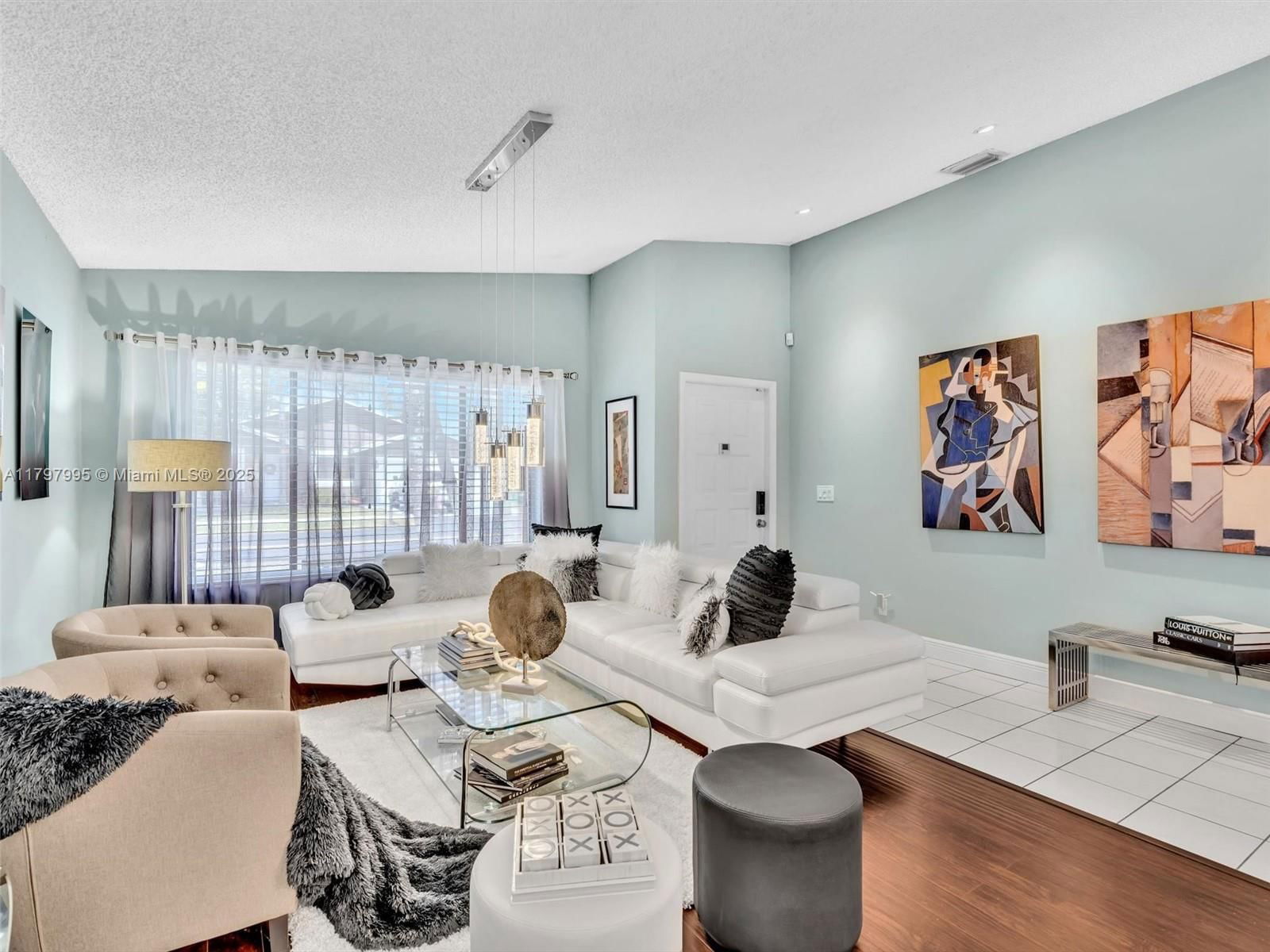 Real estate property located at 5206 99th Ave, Broward, Parkwood Homes Three, Sunrise, FL