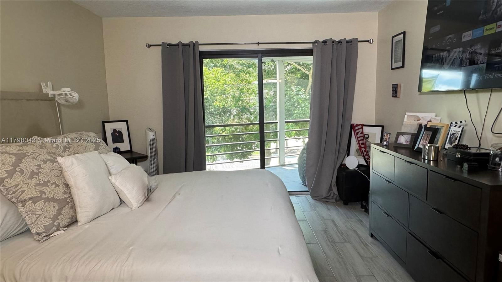 Real estate property located at 6755 Broward Blvd #302, Broward, Plantation Club A Condo, Plantation, FL