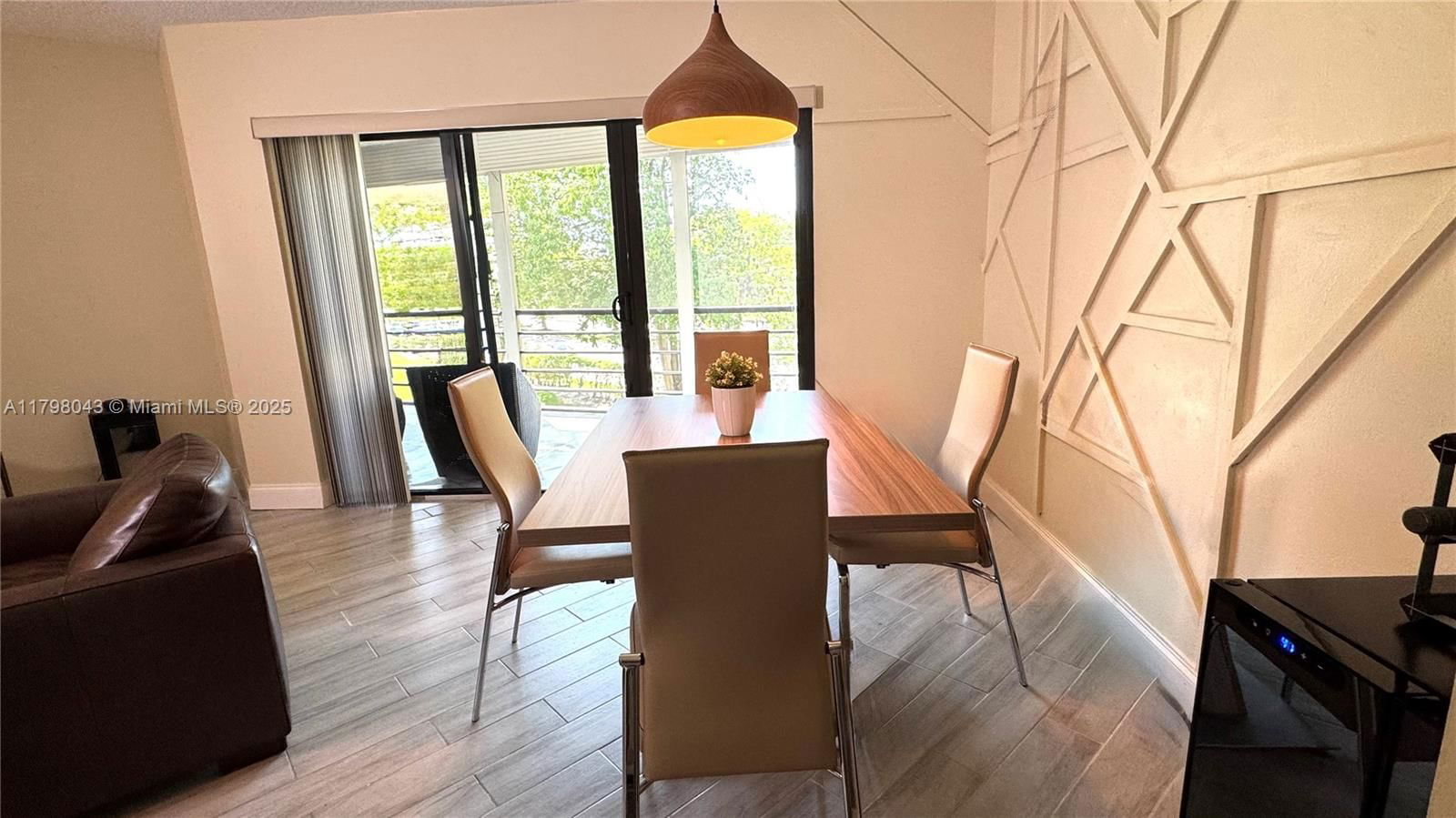 Real estate property located at 6755 Broward Blvd #302, Broward, Plantation Club A Condo, Plantation, FL