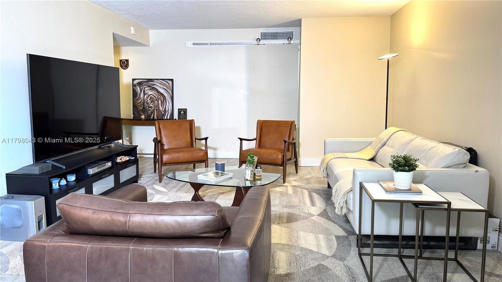 Real estate property located at 6755 Broward Blvd #302, Broward, Plantation Club A Condo, Plantation, FL