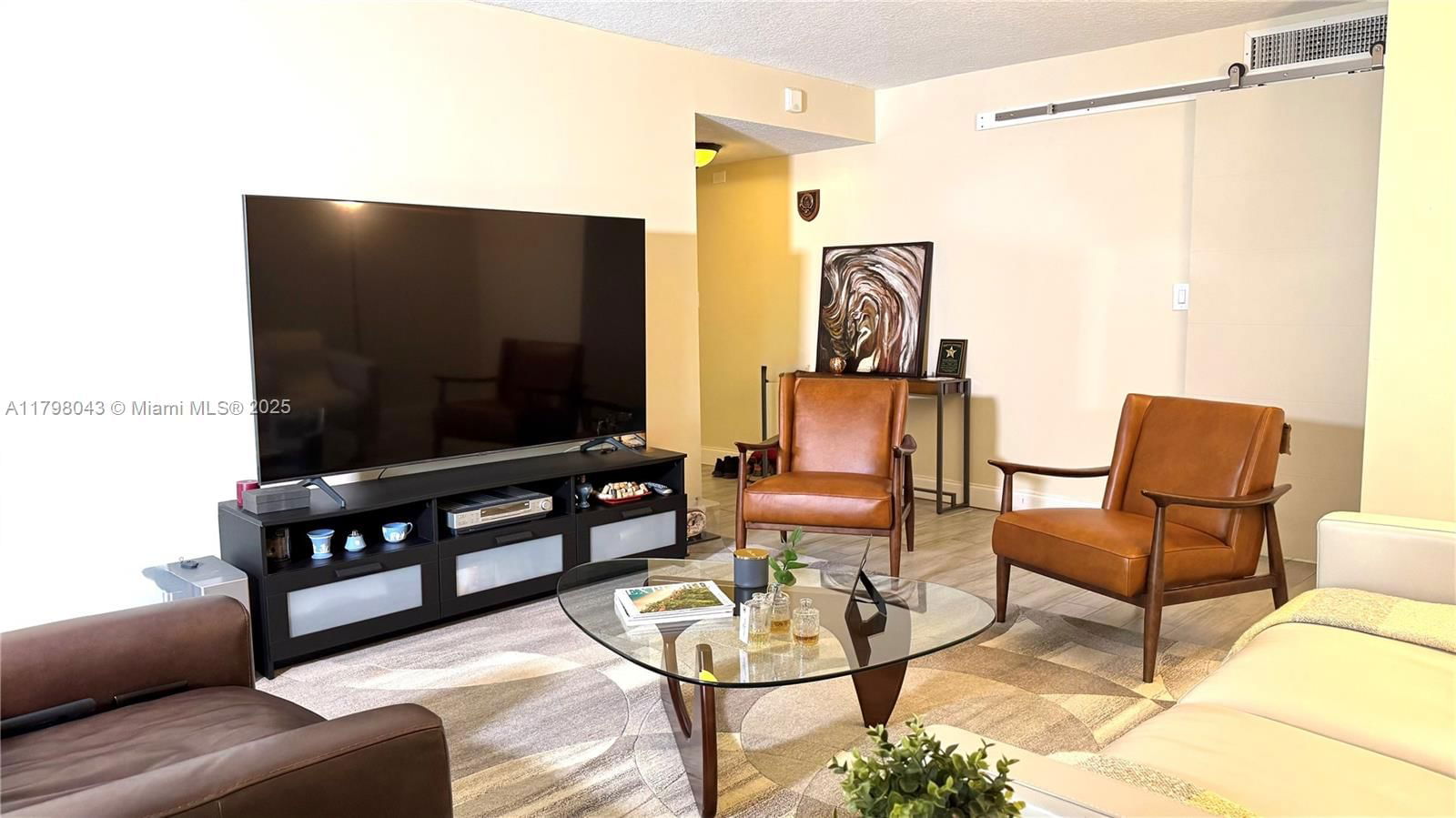 Real estate property located at 6755 Broward Blvd #302, Broward, Plantation Club A Condo, Plantation, FL