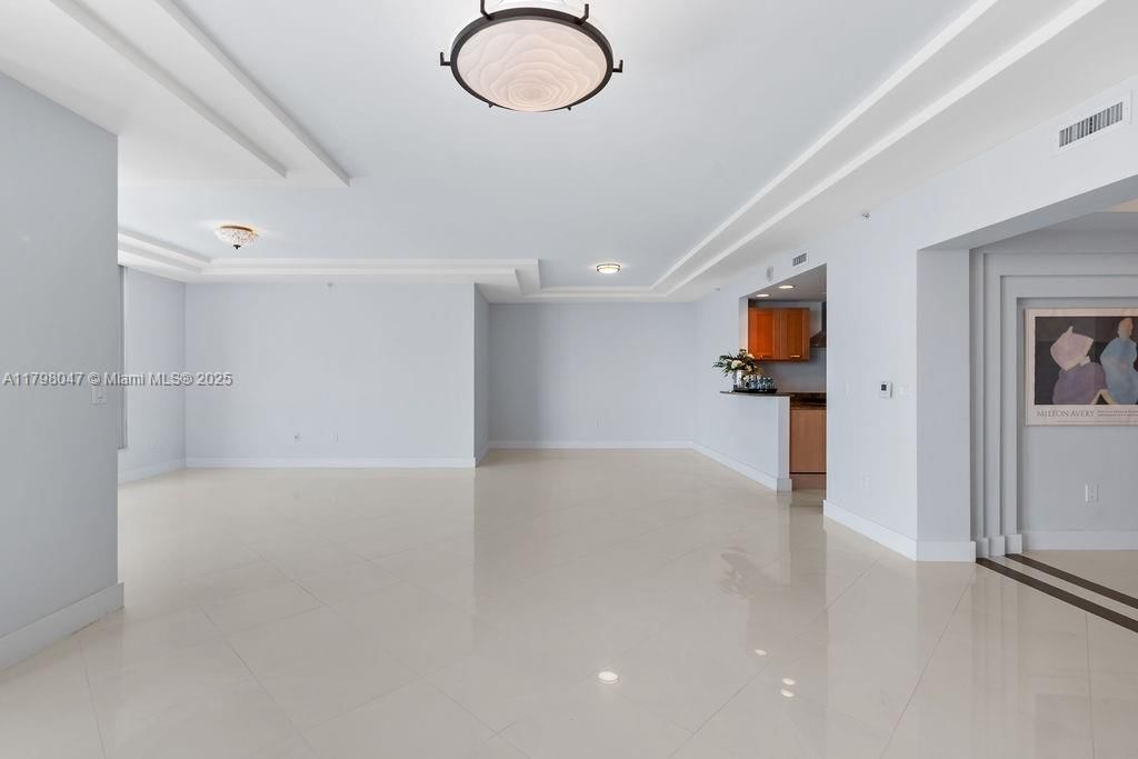 Real estate property located at 3535 Ocean Dr #1104, Broward, Diplomat Oceanfront Resid, Hollywood, FL