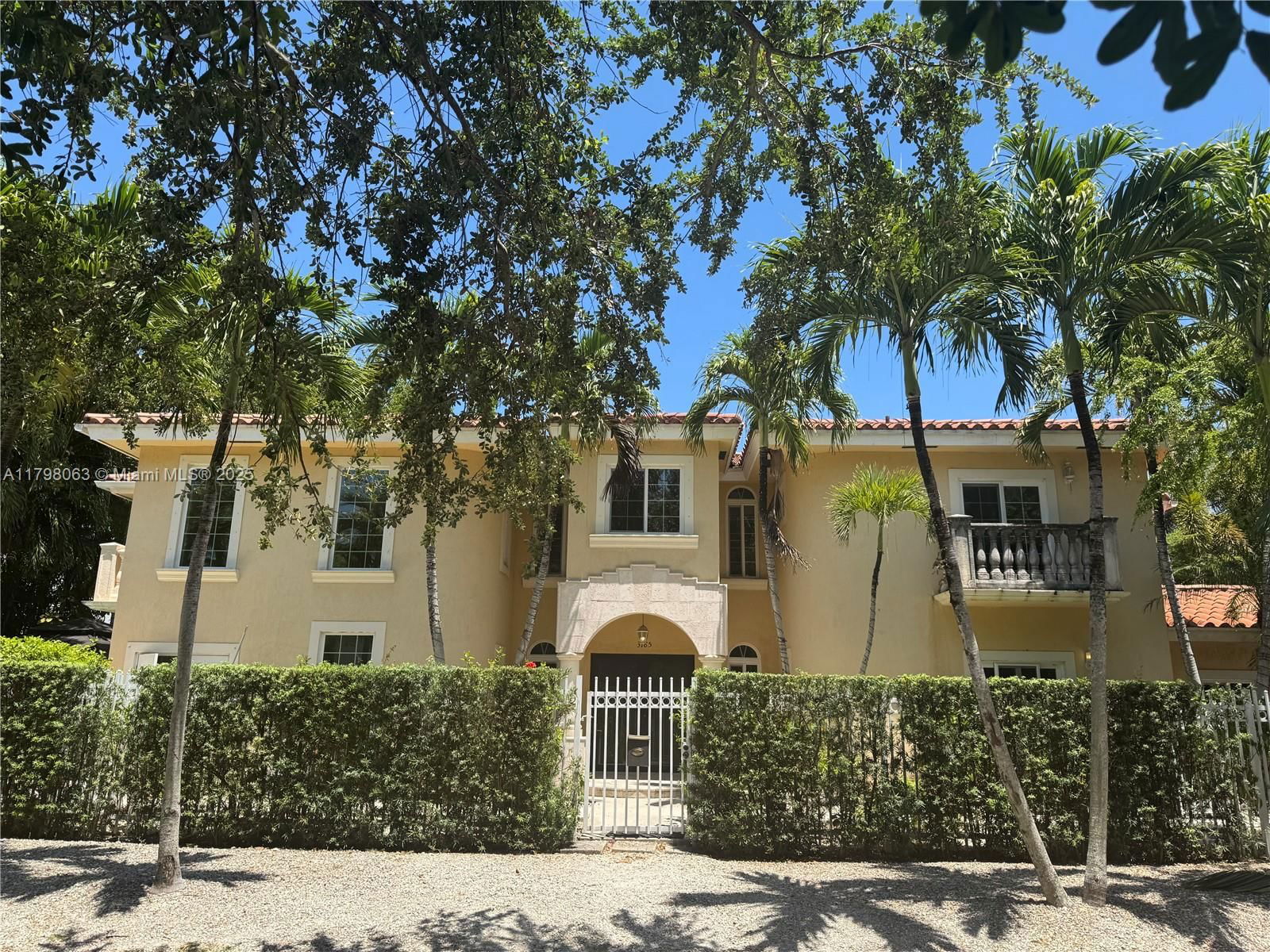 Real estate property located at 3185 Washington St, Miami-dade, Rhodes Amd New Bisc, Miami, FL