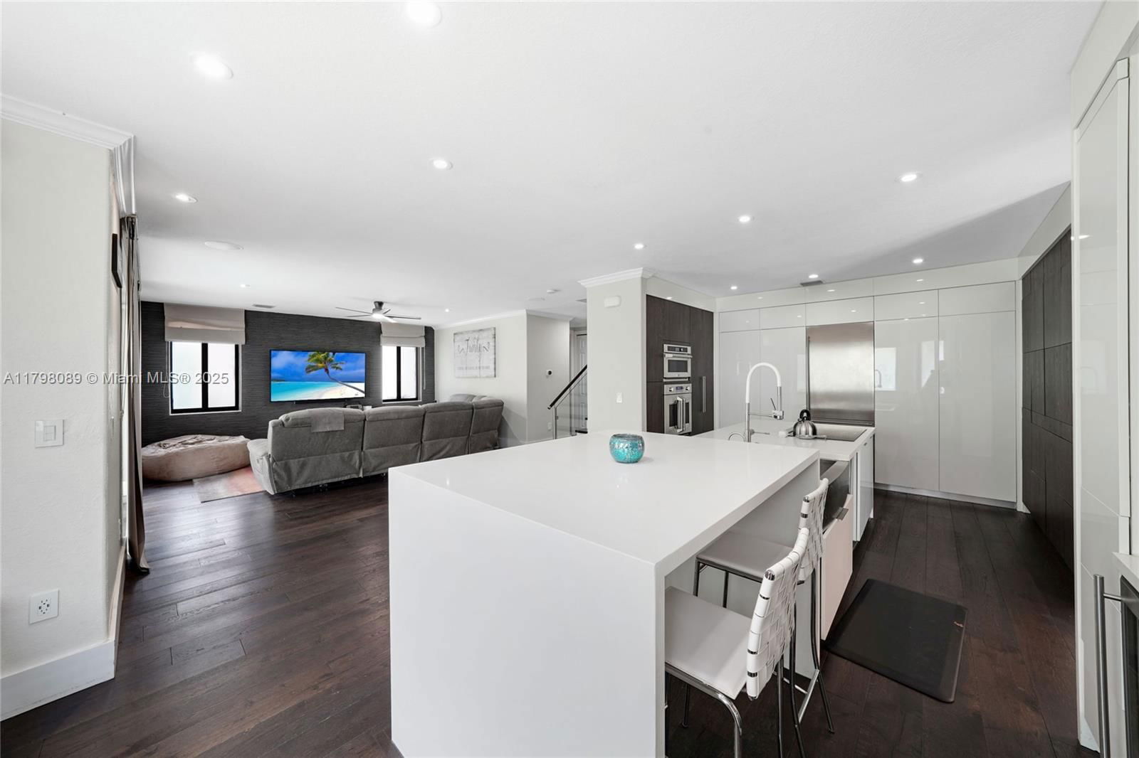 Real estate property located at 7567 189th St, Miami-dade, Cutler Cay, Cutler Bay, FL