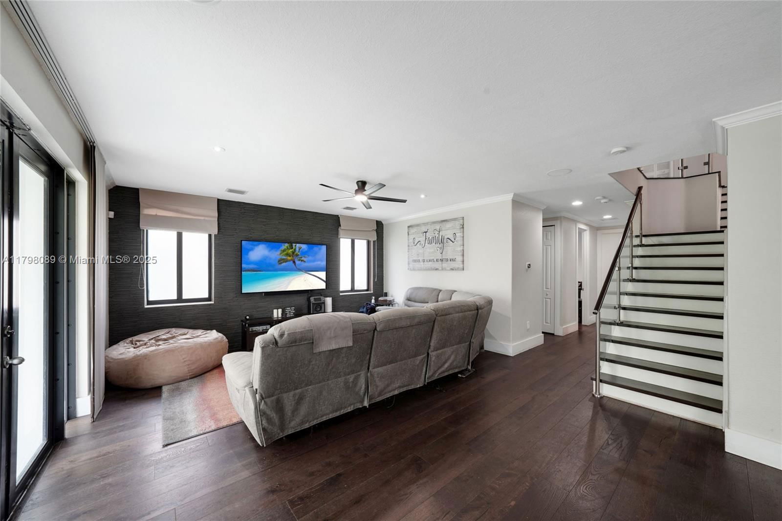 Real estate property located at 7567 189th St, Miami-dade, Cutler Cay, Cutler Bay, FL