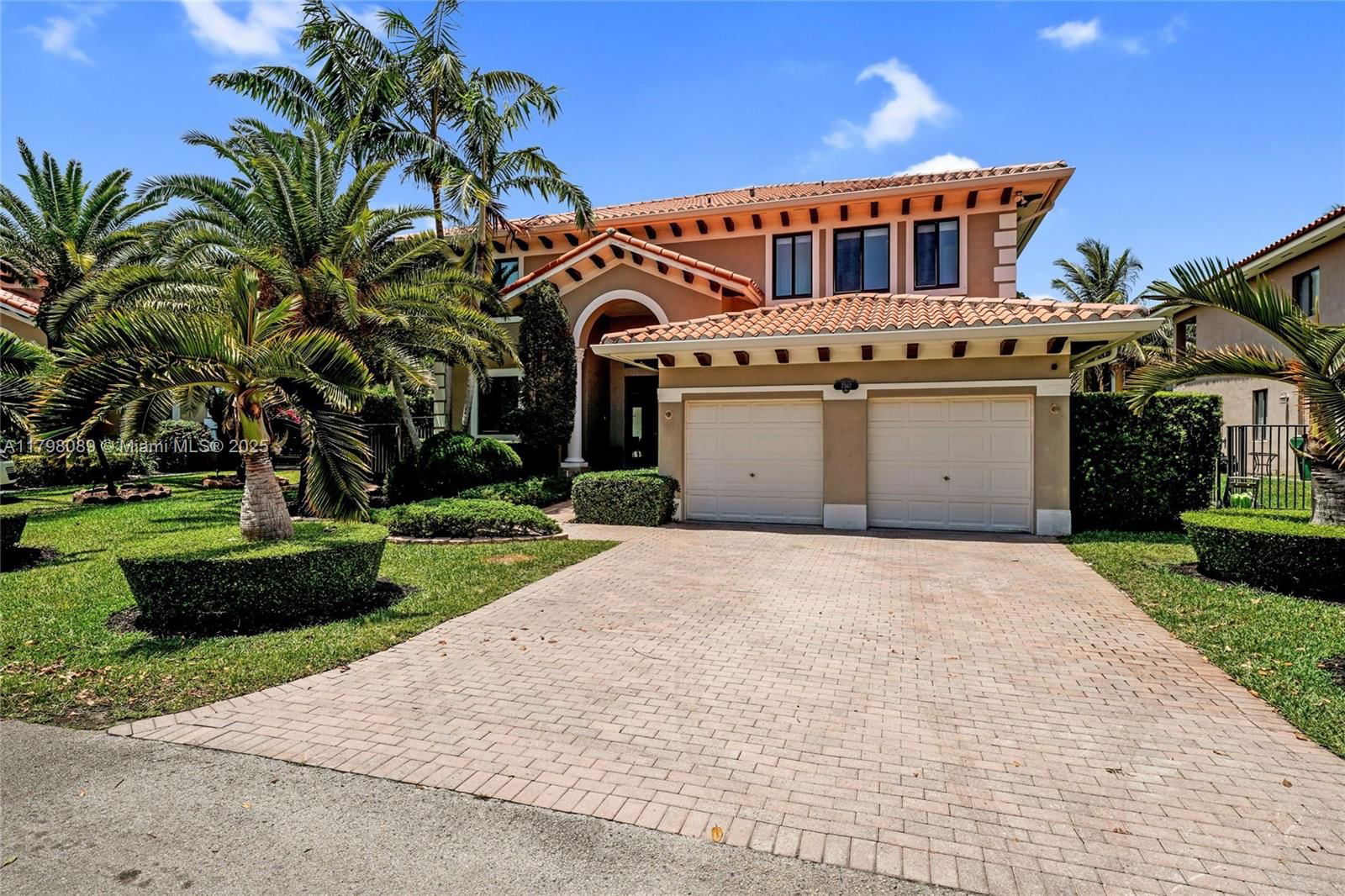 Real estate property located at 7567 189th St, Miami-dade, Cutler Cay, Cutler Bay, FL