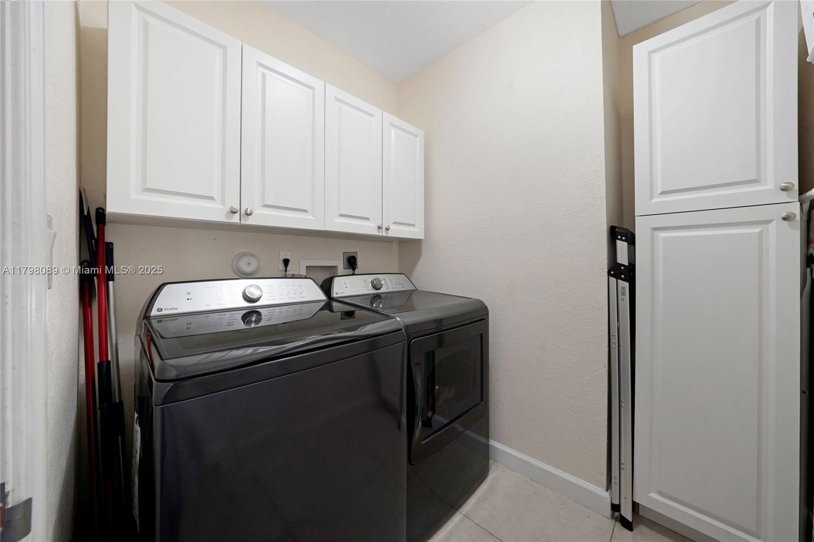 Real estate property located at 7567 189th St, Miami-dade, Cutler Cay, Cutler Bay, FL