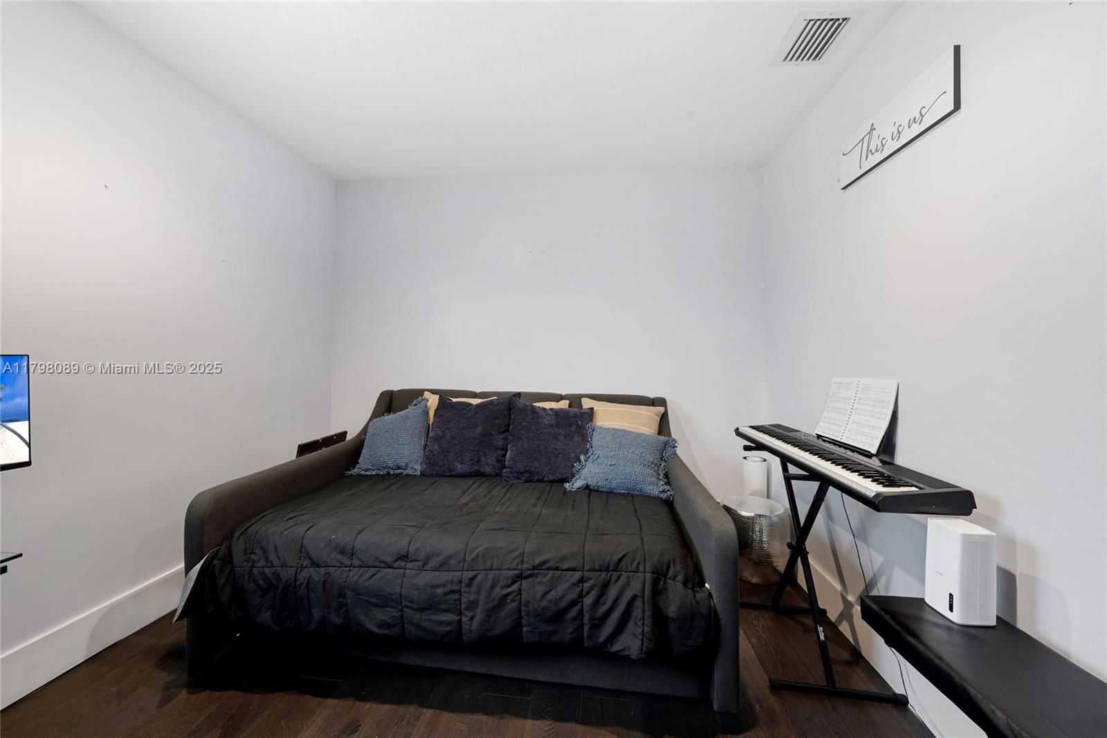 Real estate property located at 7567 189th St, Miami-dade, Cutler Cay, Cutler Bay, FL